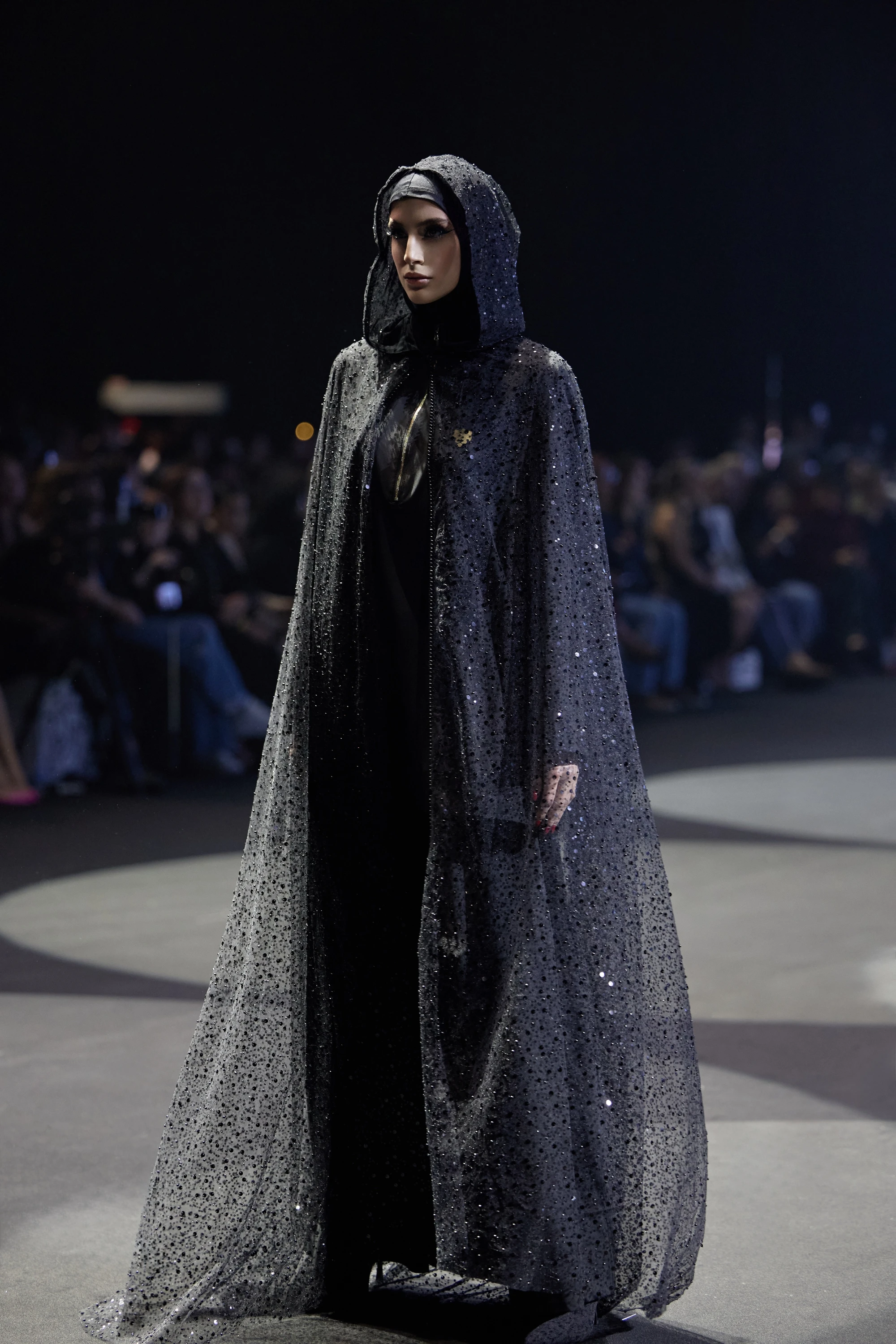 Абайя с блёстками