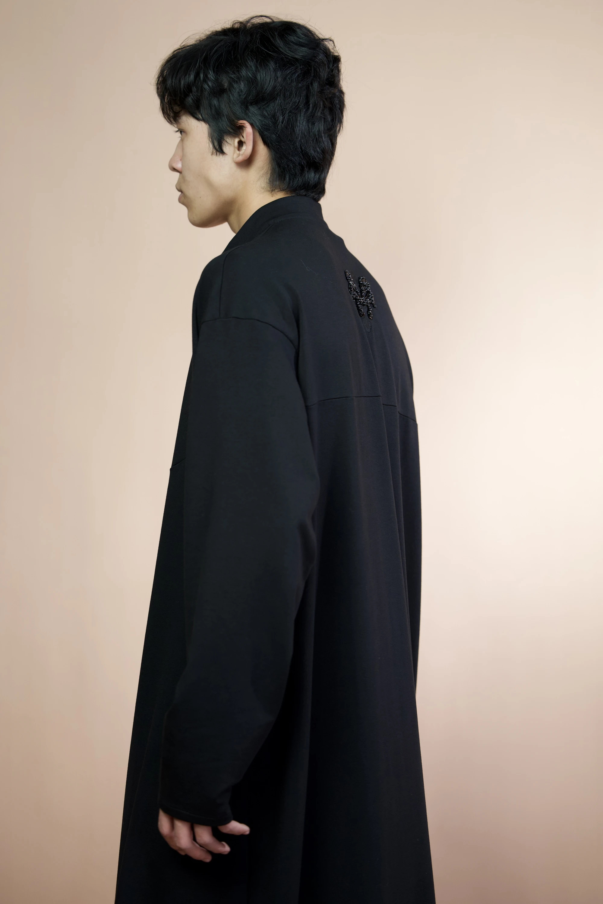 Камис (черный) 