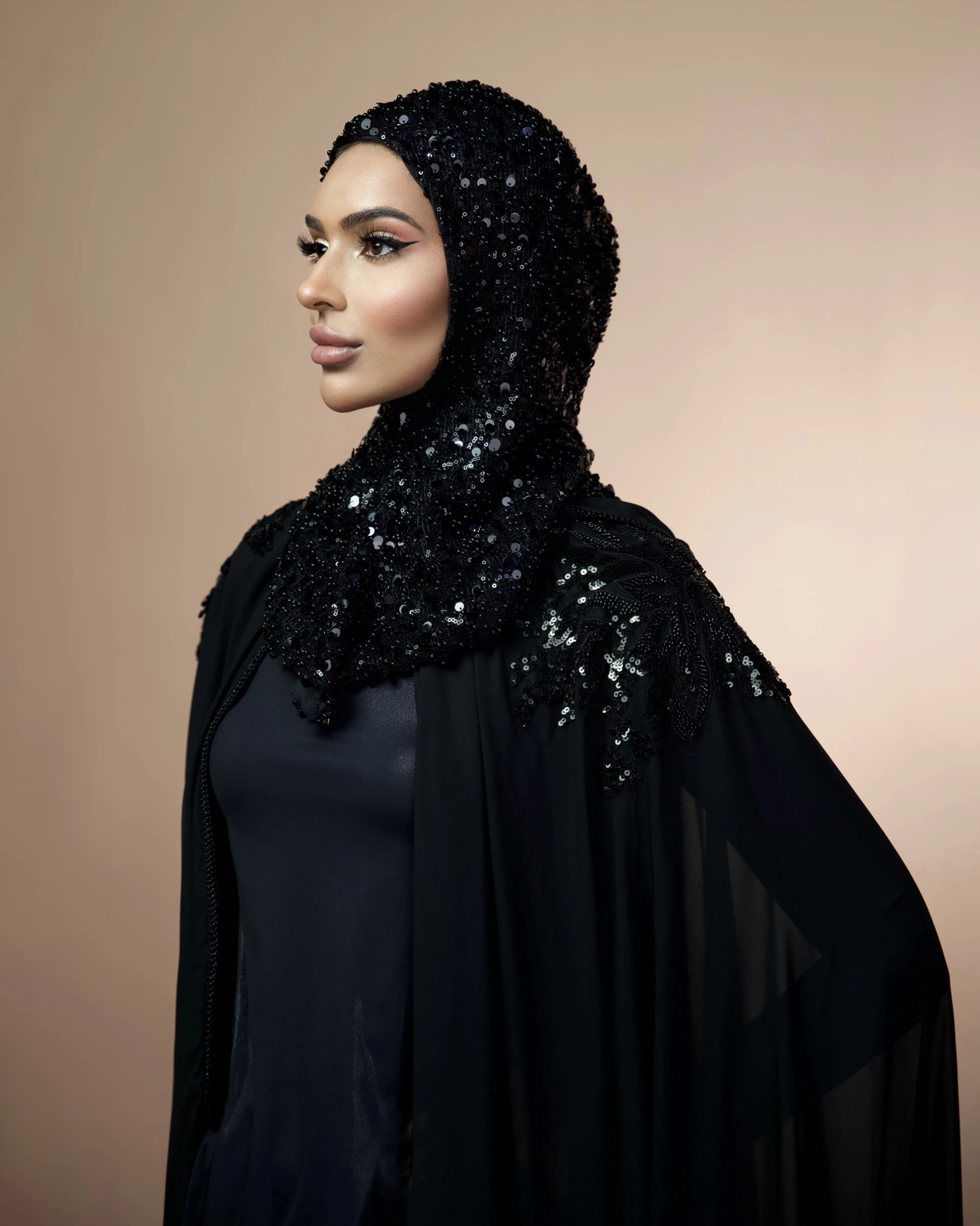 Абайя с эполетами (блестящая)