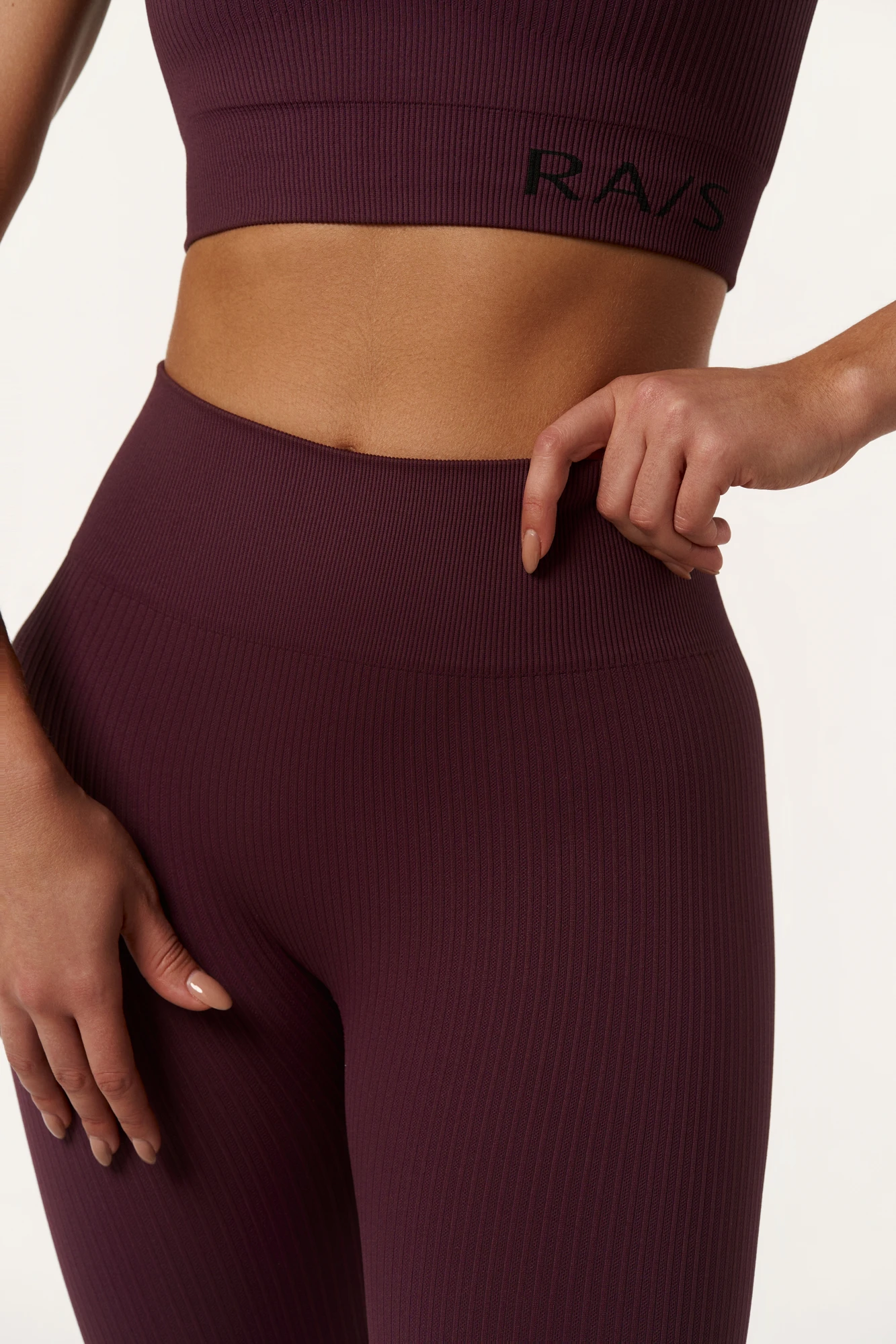 Леггинсы в рубчик