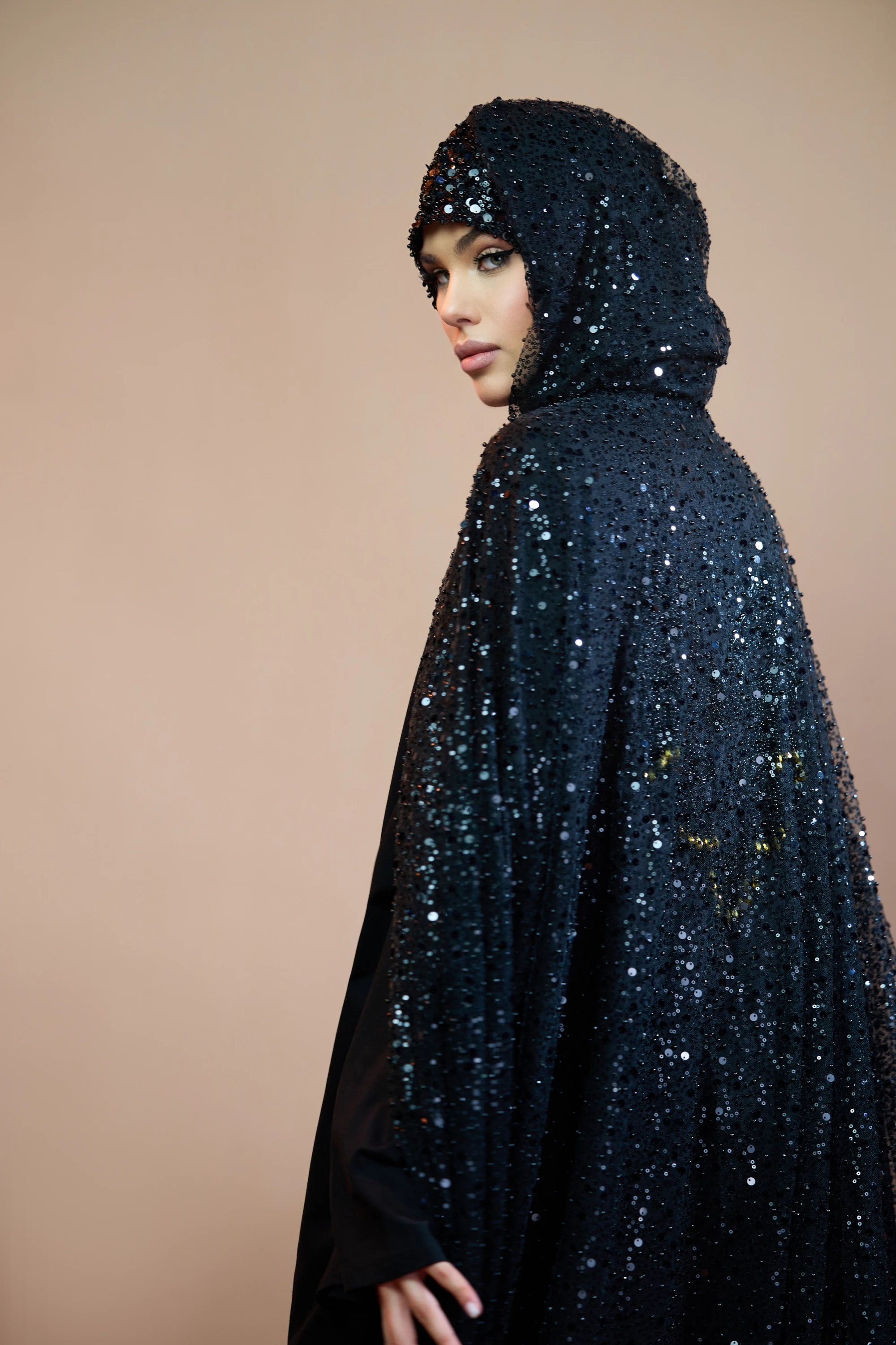 Абайя с блёстками