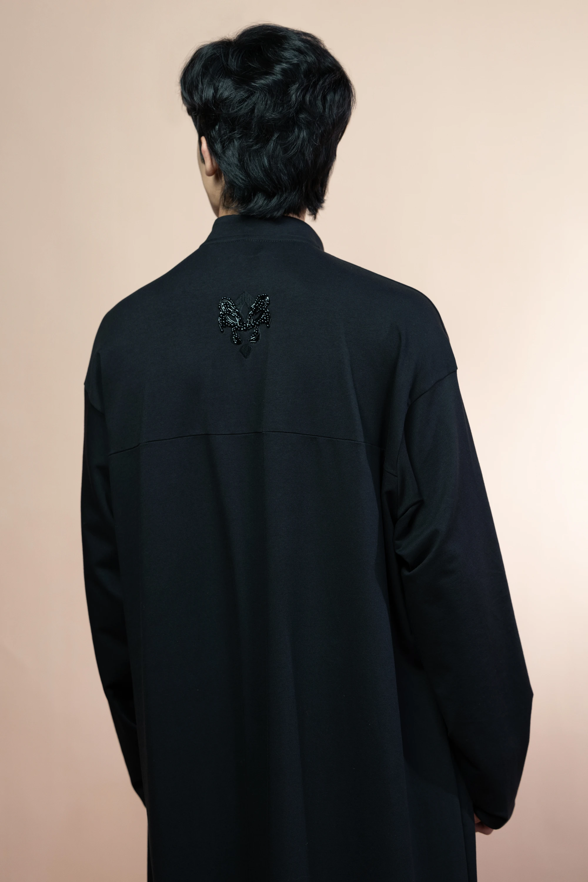 Камис (черный) 