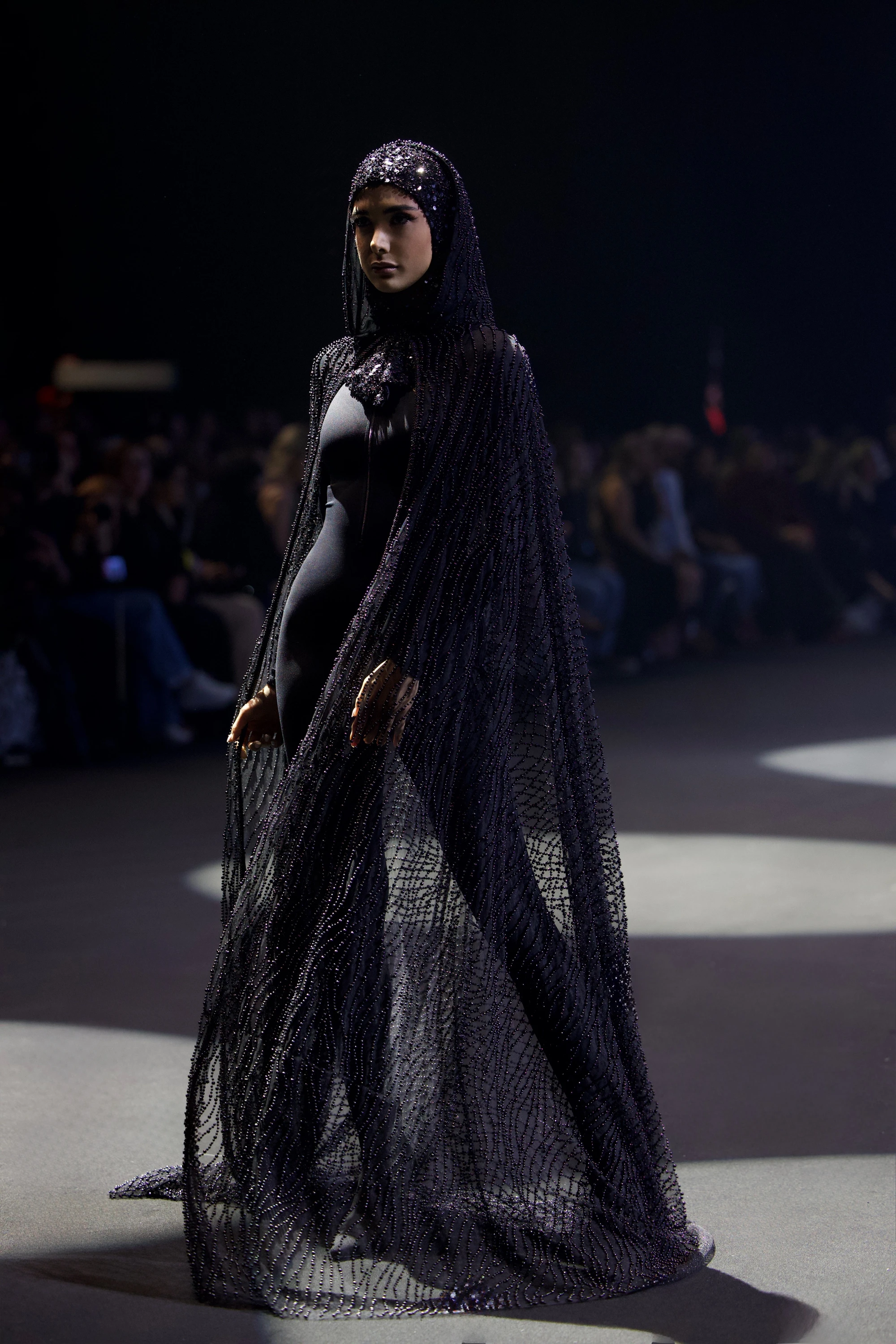 Абайя "россыпь бусин"