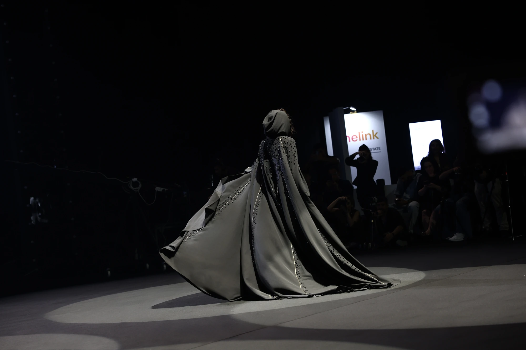 Абайя черный Барс