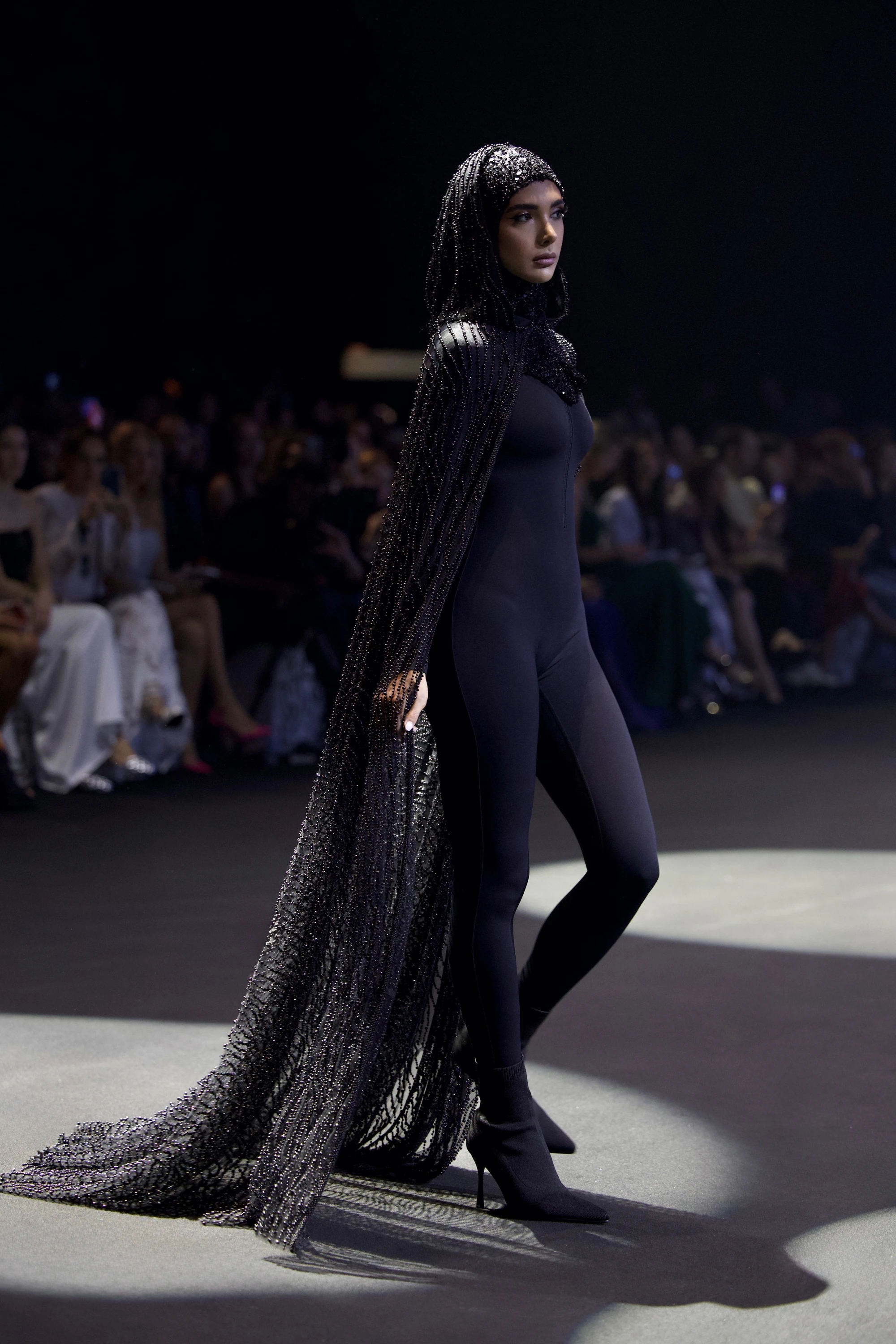 Абайя "россыпь бусин"