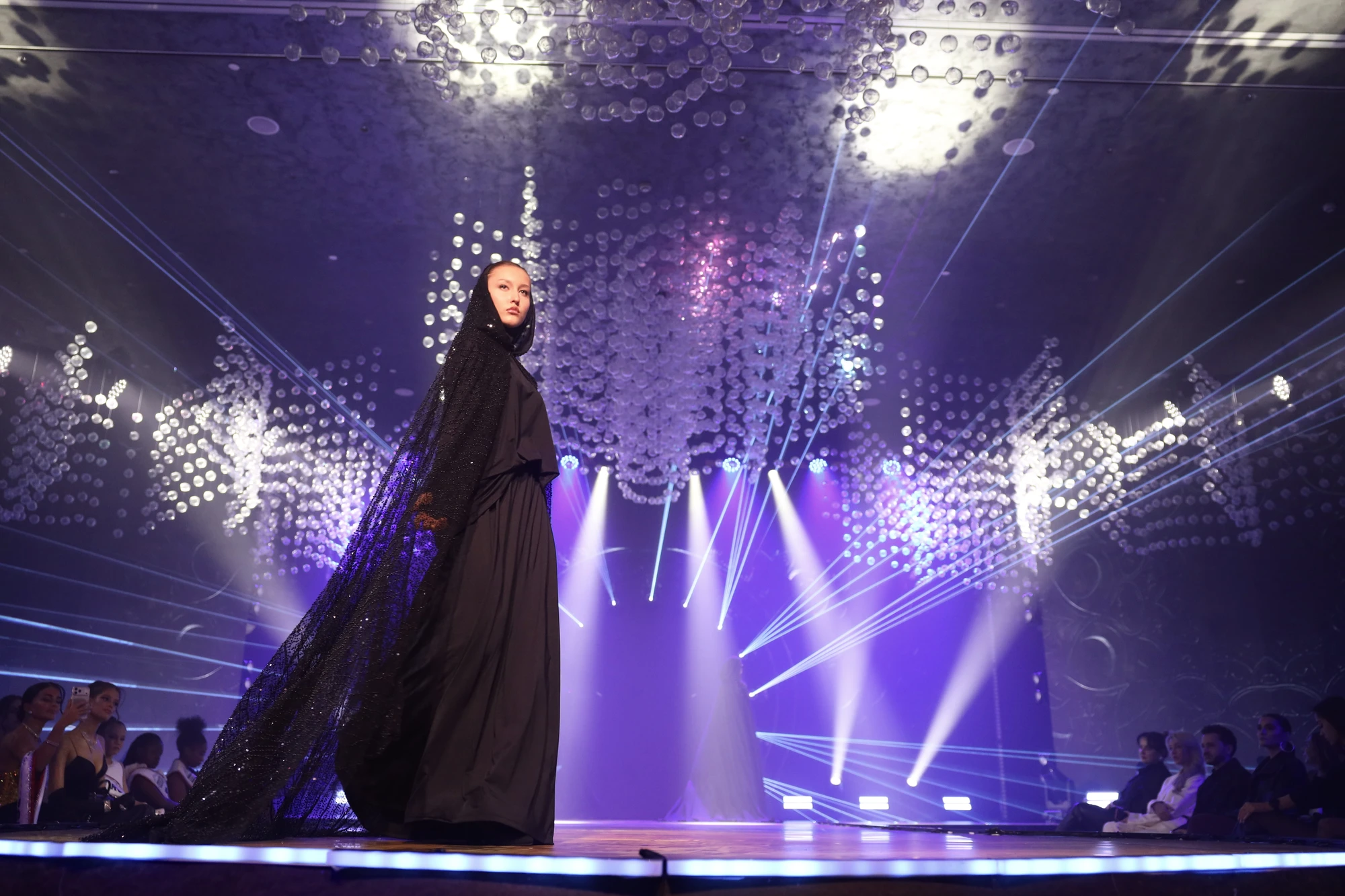 Показ RAIS в рамках конкурса BRICS - MUSLIM COLLECTION // МУСУЛЬМАНСКАЯ КОЛЛЕКЦИЯ