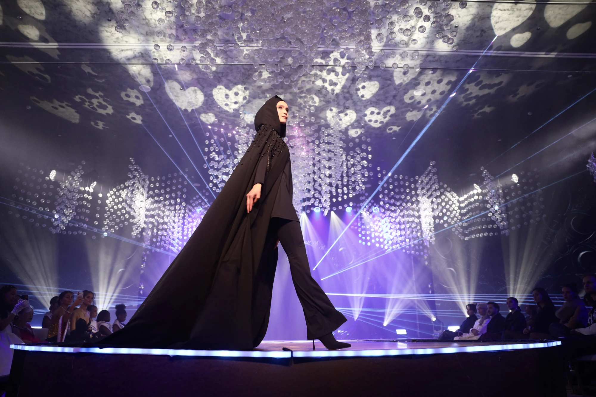 Показ RAIS в рамках конкурса BRICS - MUSLIM COLLECTION // МУСУЛЬМАНСКАЯ КОЛЛЕКЦИЯ