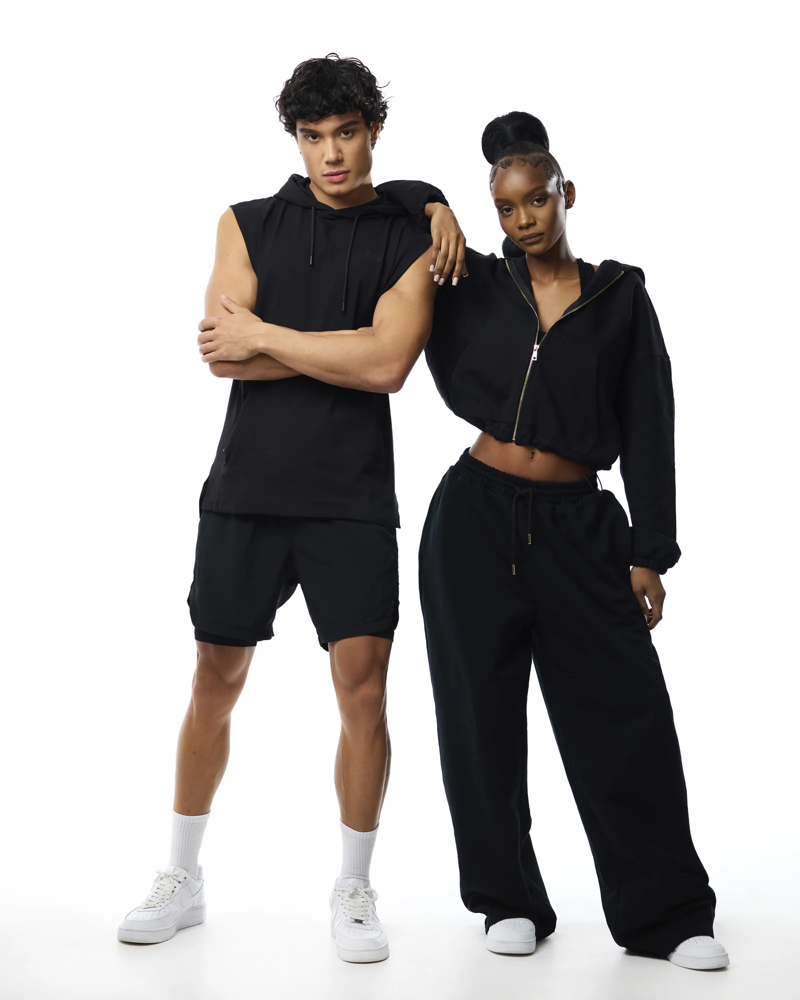 Участницы BRICS приняли участие в съёмке для бренда RAIS